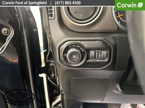 Used 2018 Jeep Wrangler Unlimited Sport S image 30