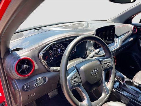 Used 2023 Chevrolet Blazer RS w/ Enhanced Convenience Package image 9