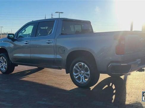 Used 2024 Chevrolet Silverado 1500 LTZ w/ LTZ Convenience Package II image 9