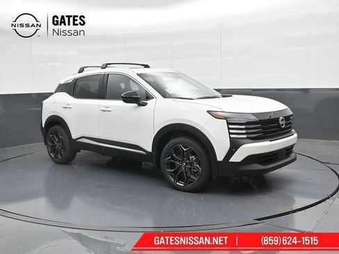 New 2026 Nissan Kicks SR w/ SR Premium Package image 4