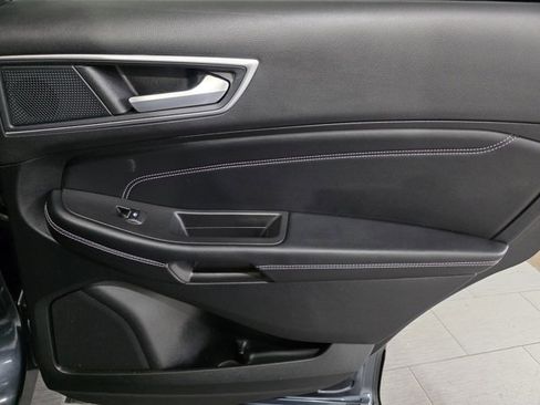 Used 2024 Ford Edge Titanium w/ Equipment Group 301A image 12