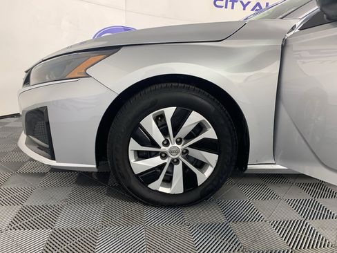 Used 2024 Nissan Altima 2.5 S image 12