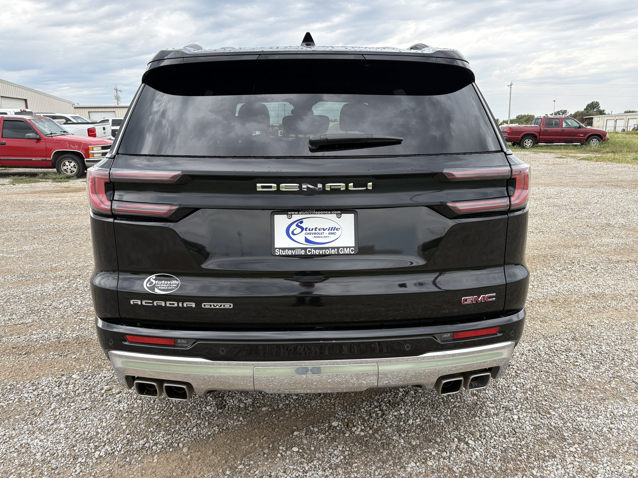 Used 2024 GMC Acadia Denali w/ LPO, Floor Liner Package AWD/4WD image 6