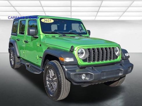 Used 2025 Jeep Wrangler Unlimited Sport AWD/4WD image 1