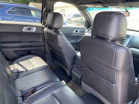 Used 2013 Ford Explorer XLT AWD/4WD image 20