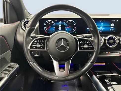 Used 2023 Mercedes-Benz GLA 250 4MATIC image 17