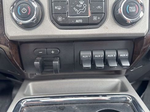 Used 2014 Ford F350 Platinum w/ FX4 Off-Road Package image 40