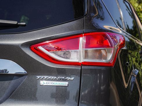 Used 2016 Ford Escape Titanium FWD image 7