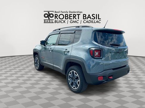 Used 2016 Jeep Renegade Trailhawk w/ Cold Weather Group AWD/4WD image 6