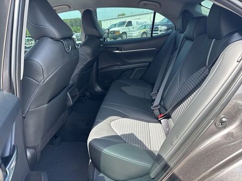 Used 2023 Toyota Camry SE w/ Convenience Package FWD image 11