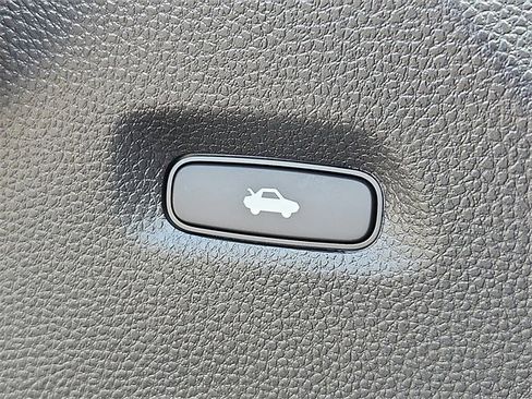 Used 2025 Honda Civic Sport image 26