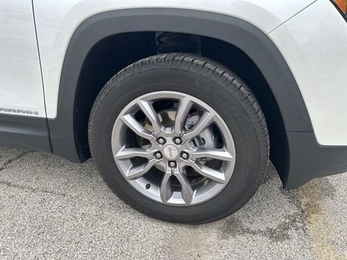 Used 2022 GMC Terrain SLT w/ Infotainment Package II image 12