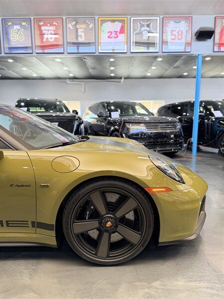 Used 2026 Porsche 911 GTS image 11