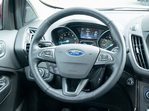 Used 2019 Ford Escape Titanium image 30