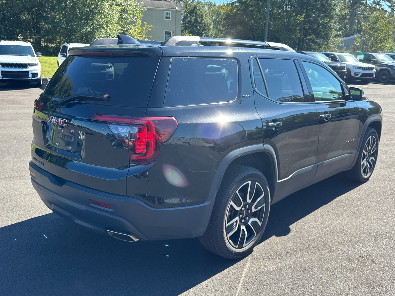 Used 2021 GMC Acadia SLT w/ Elevation Edition FWD image 5