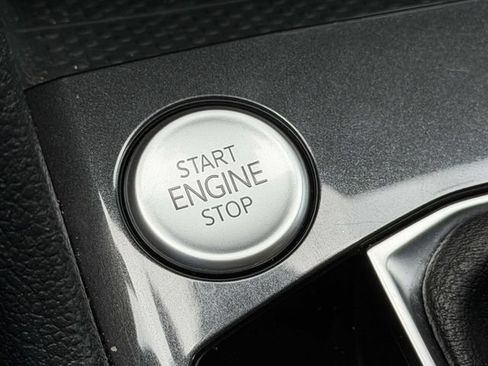 Certified 2022 Volkswagen Tiguan SE R-Line AWD/4WD image 32