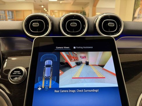 Certified 2025 Mercedes-Benz GLC 300 image 12