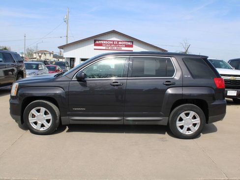 Used 2016 GMC Terrain SLE AWD/4WD image 1