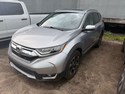 Used 2018 Honda CR-V Touring image 1