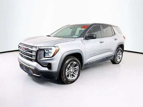 Used 2025 GMC Terrain Elevation AWD/4WD image 3