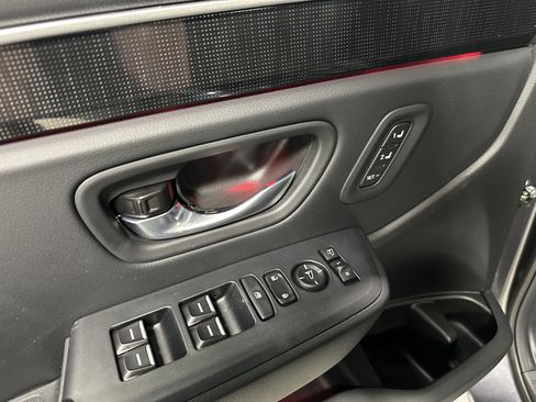 New 2025 Honda Pilot Black Edition image 17