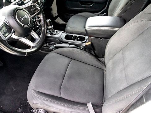 Used 2023 Jeep Wrangler Sahara w/ Cold Weather Group image 14