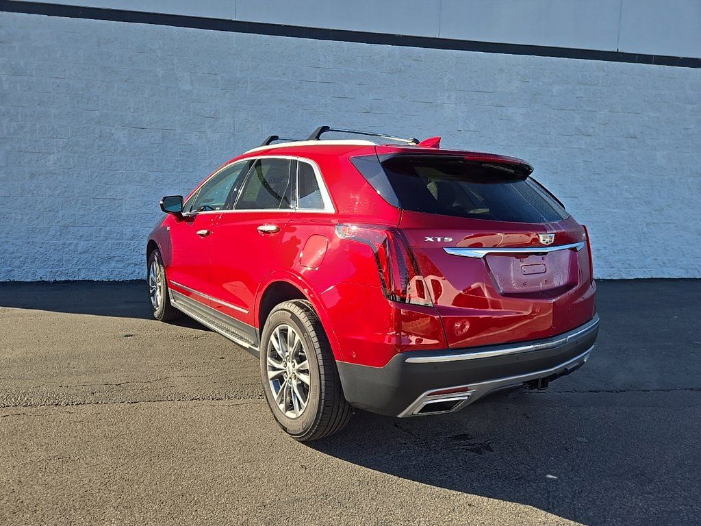Certified 2023 Cadillac XT5 Premium Luxury w/ Technology Package FWD image 8