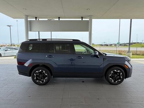Used 2025 Hyundai Santa Fe SEL FWD image 5