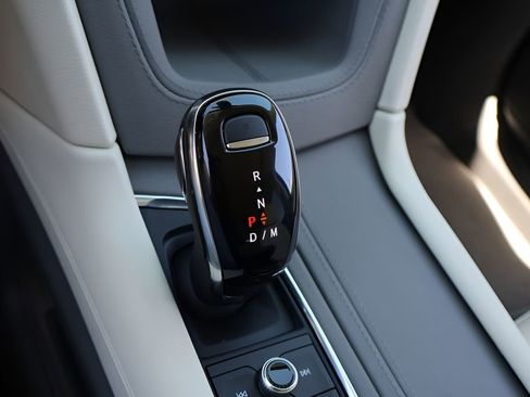 New 2026 Cadillac XT5 Premium Luxury AWD/4WD image 24