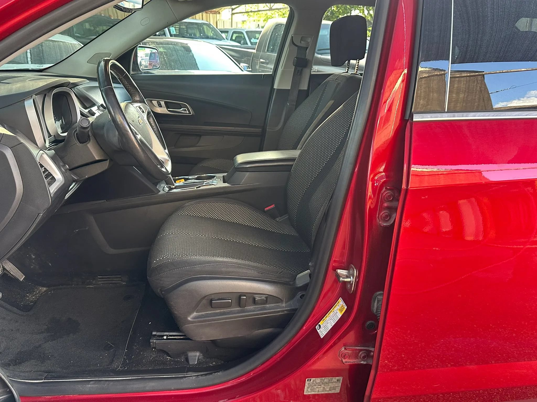 Used 2015 Chevrolet Equinox LT w/ Driver Convenience Package FWD image 5