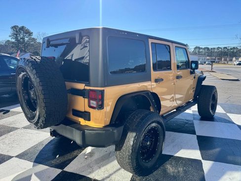 Used 2013 Jeep Wrangler Unlimited Sport image 6