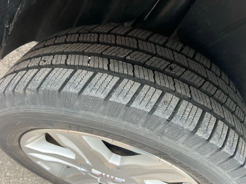 Used 2010 GMC Terrain SLT w/ Cargo Package image 14