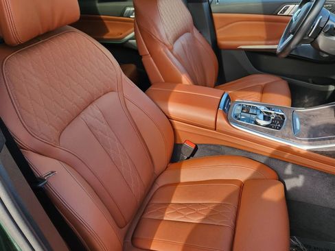 Certified 2025 BMW X7 M60i image 16