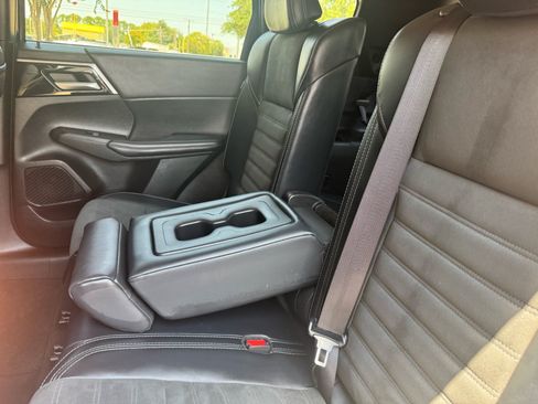 Used 2024 Mitsubishi Outlander SE AWD/4WD image 33