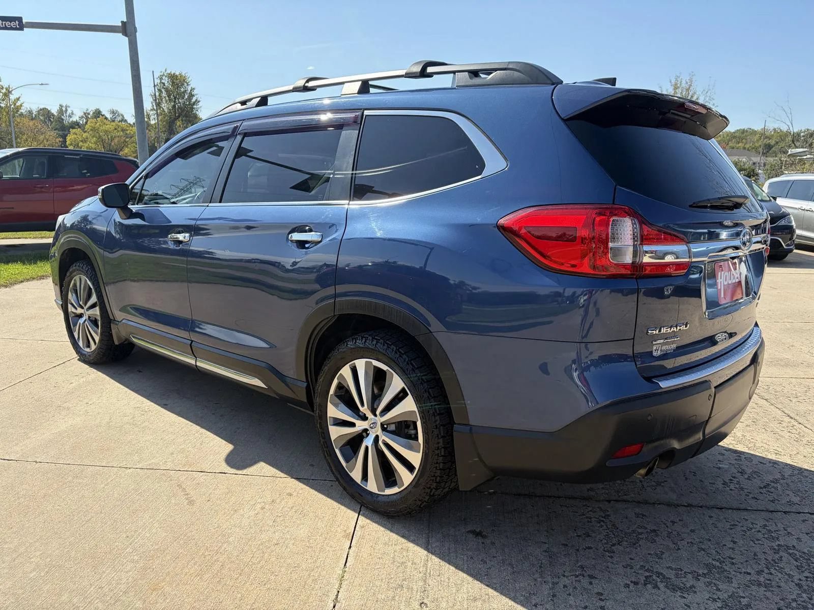 Used 2019 Subaru Ascent Touring AWD/4WD image 6