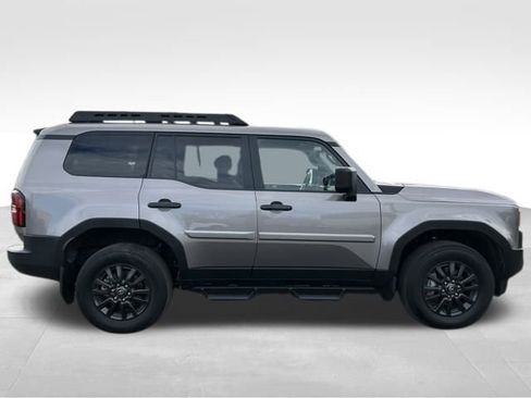 Used 2025 Toyota Land Cruiser image 8