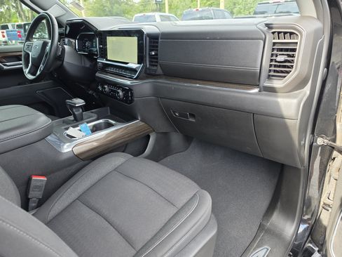 Used 2023 Chevrolet Silverado 1500 RST AWD/4WD image 17
