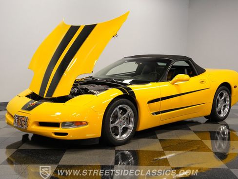 Used 2000 Chevrolet Corvette Convertible w/ Memory Pkg image 32