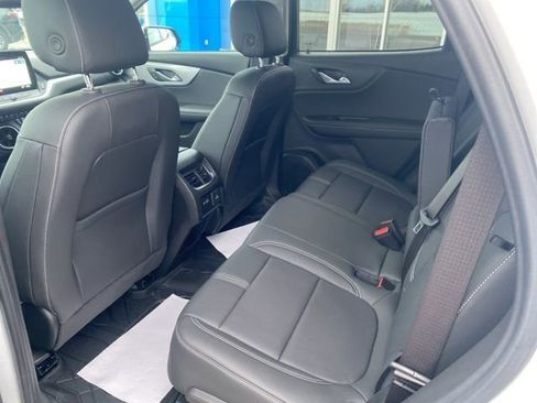 Used 2025 Chevrolet Blazer LT w/ Sound & Technology Package image 21