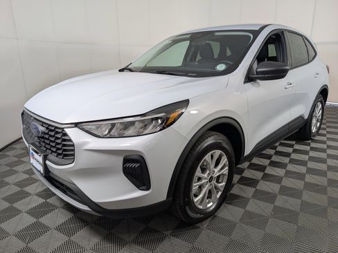 New 2025 Ford Escape Active w/ Cold Weather Package image 3