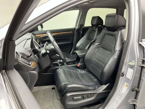 Used 2019 Honda CR-V Touring image 10