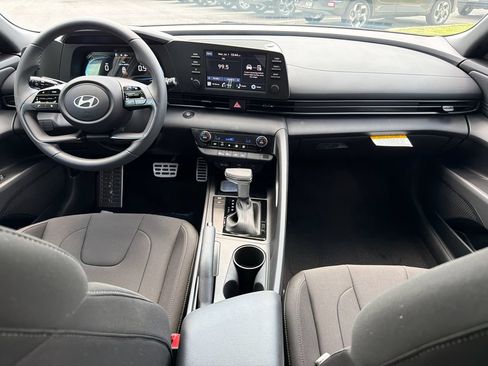 New 2026 Hyundai Elantra Sport FWD image 21