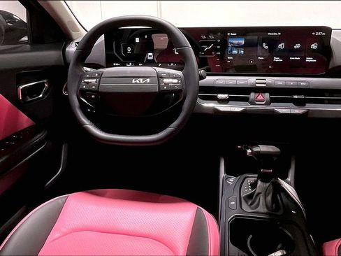 New 2025 Kia K4 EX image 20