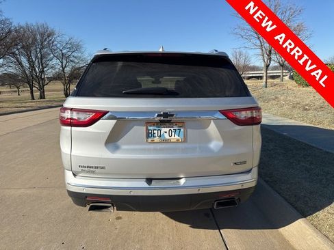 Used 2018 Chevrolet Traverse Premier w/ Driver Confidence II Package image 4