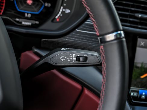 Used 2022 Lamborghini Urus AWD/4WD image 44