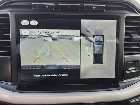 Used 2023 Ford F150 Lightning XLT image 10