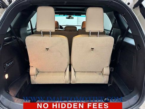 Used 2017 Ford Explorer Limited w/ Equipment Group 301A AWD/4WD image 17