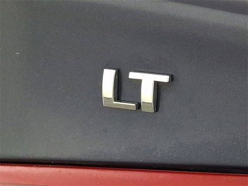 Used 2017 Chevrolet Malibu LT image 30