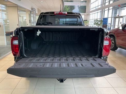 New 2025 GMC Canyon Elevation w/ Convenience Package image 15