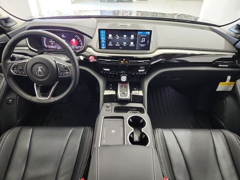 Used 2026 Acura MDX FWD w/ Technology Package image 8
